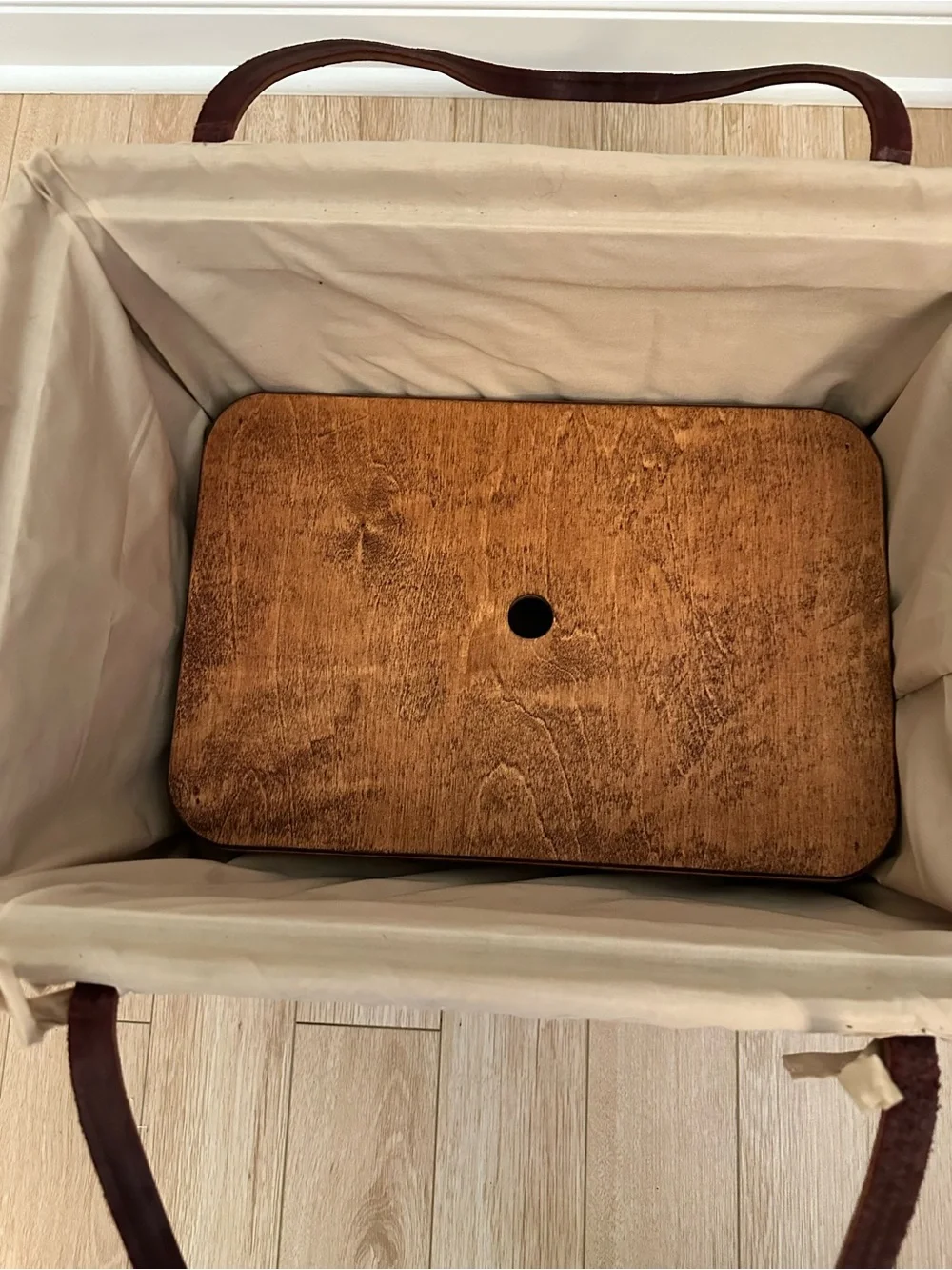 Amish Handwoven Picnic Basket 🧺 with Cream Liner & Brown Leather Handles 🇺🇸